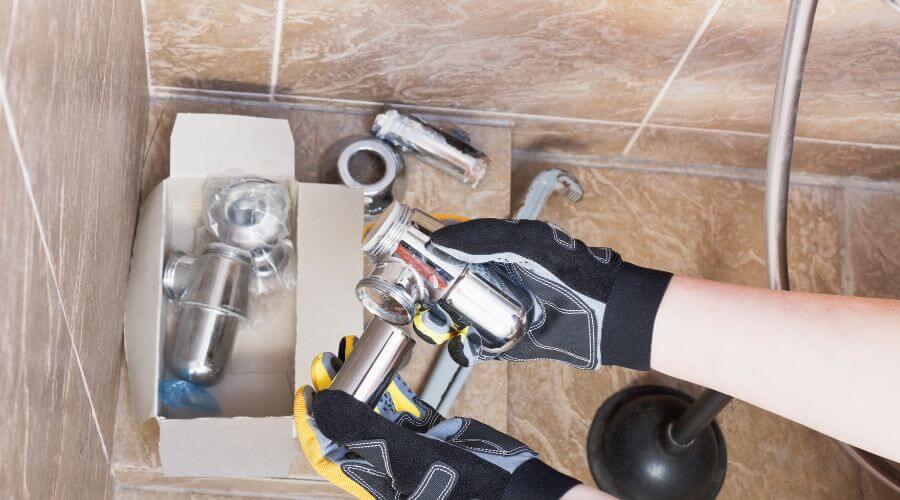 Professional gutter cleaning in Astoria, NY